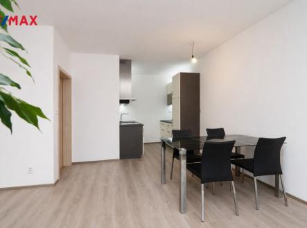 08-u.jpg | Pronájem bytu, 1+kk, 47 m²