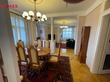  OBYVACI PROSTOR  a JIDELNA | Pronájem bytu, 5+1, 180 m²