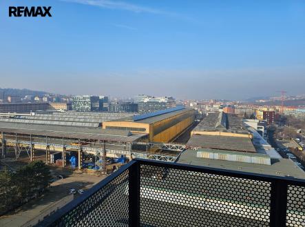 20250224-094345-resized.jpg | Pronájem bytu, 1+kk, 33 m²