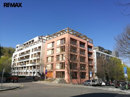 img-20190416-152258.jpg | Pronájem - malý objekt/garáž