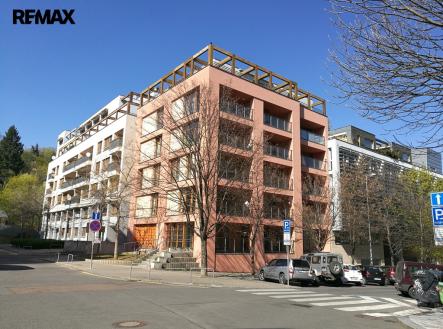 img-20190416-152419.jpg | Pronájem - malý objekt/garáž