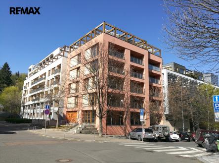 img-20190416-152419.jpg | Pronájem - malý objekt/garáž