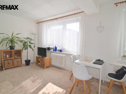 obytná část pokoje | Pronájem bytu, 1+kk, 37 m²