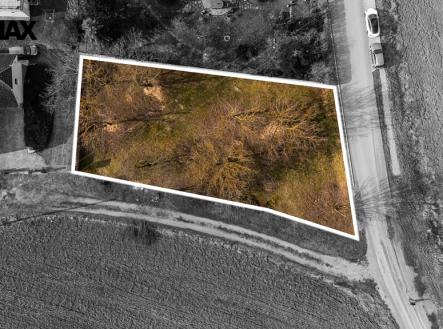 poz-vyraz-bw.jpg | Prodej - pozemek pro bydlení, 1 045 m²