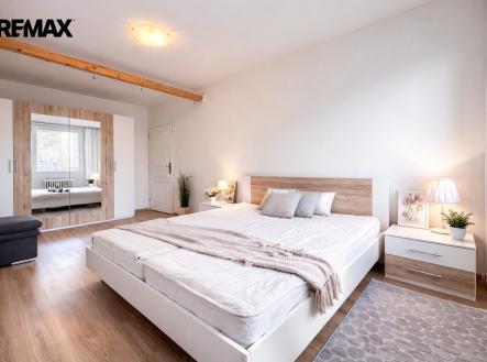 04-u.jpeg | Pronájem bytu, 4+kk, 107 m²