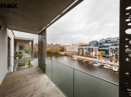 dock-2kk-007-1.jpg | Pronájem bytu, 2+kk, 68 m²