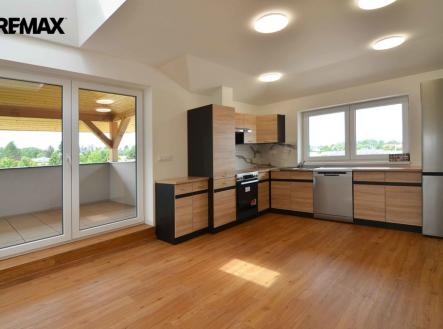 01-2.jpg | Pronájem bytu, 3+1, 104 m²