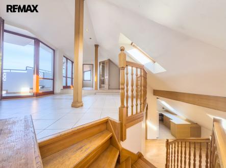 Patro s terasou | Prodej bytu, atypický, 160 m²