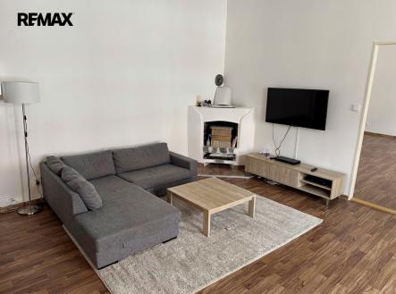 ai-3304677.jpg | Pronájem bytu, 2+1, 82 m²