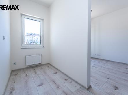 mh7-4852-1.jpg | Pronájem bytu, 1+kk, 49 m²