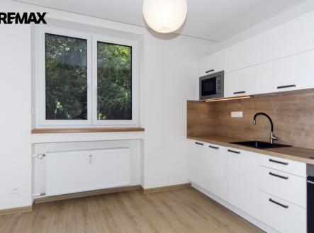 kuchyně | Pronájem bytu, 2+1, 61 m²