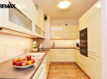 02.jpg | Prodej bytu, 3+kk, 89 m²