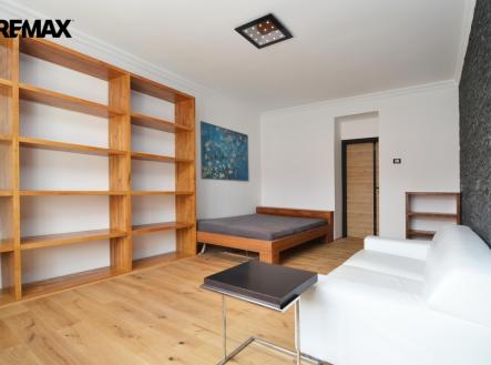 02.jpg | Pronájem bytu, 2+1, 65 m²