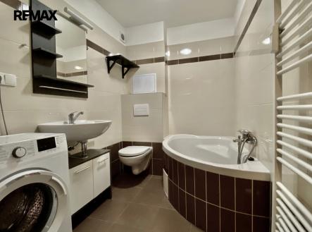 img-2418.jpeg | Pronájem bytu, 3+kk, 56 m²