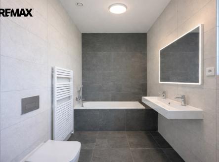 kopelna-bez-skrinky.jpeg | Pronájem - dům/vila, 119 m²