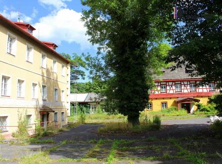 Prodej - hotel, 18 011 m²