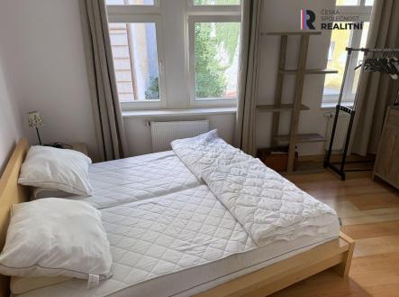 Pronájem bytu, 1+1, 35 m²