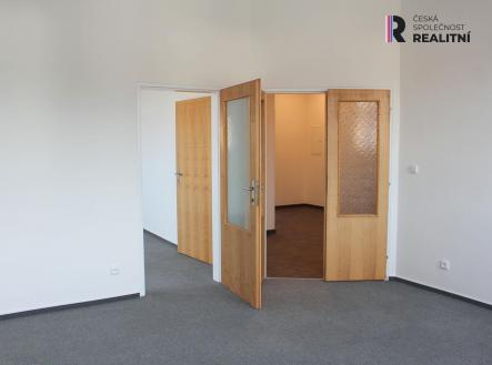Pronájem - kanceláře, 133 m²