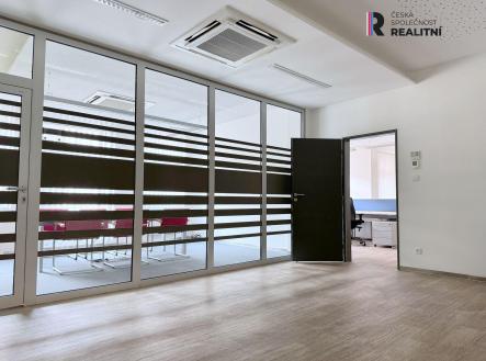 Pronájem - kanceláře, 110 m²