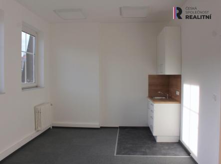 Pronájem - kanceláře, 28 m²