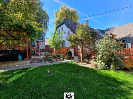 pohled ze zahrady | Prodej - dům/vila, 168 m²