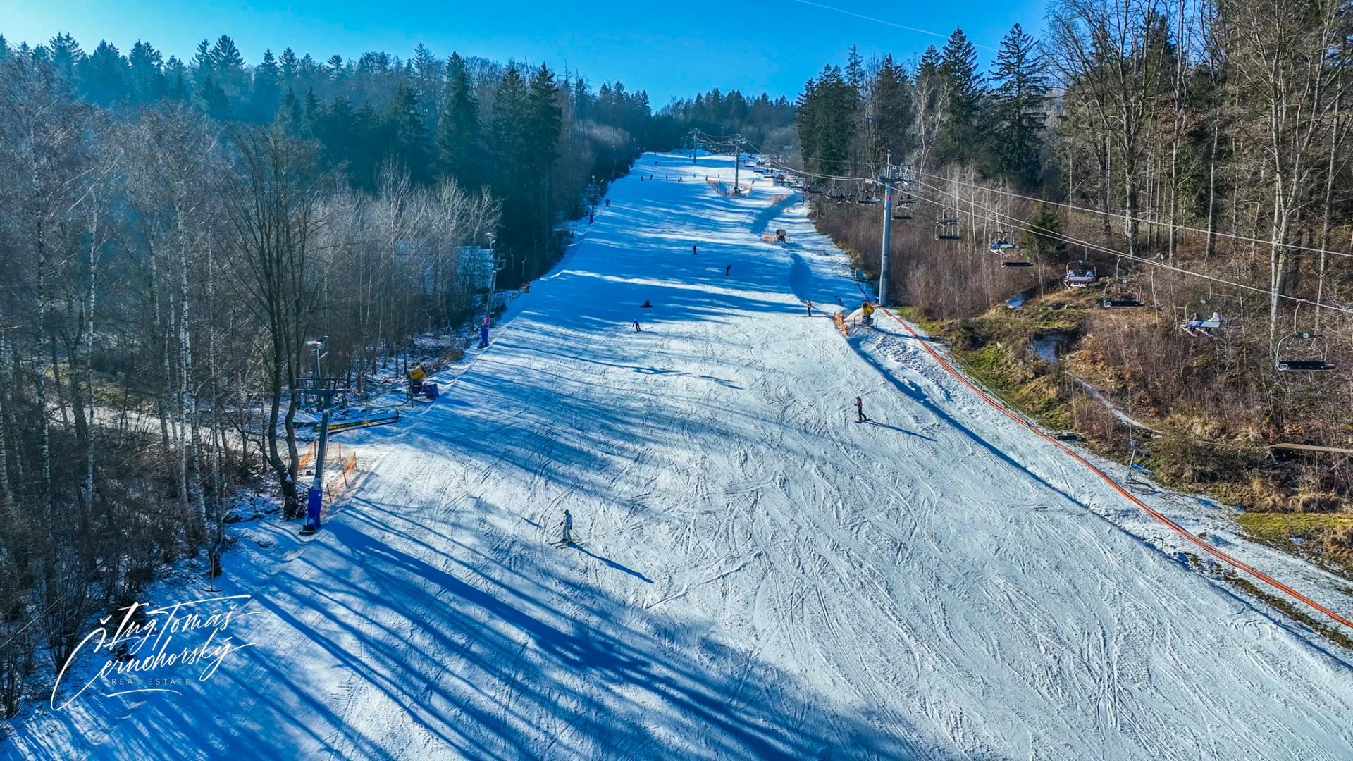 DJI_0745.00_14_52_20.Still024.jpg