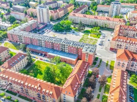 DJI_0841.00_01_27_20.Still005.jpg | Prodej - obchodní prostor, 836 m²