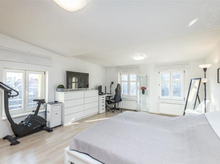 Mezonetový pokoj jiho-východ | Prodej bytu, 2+kk, 56 m²