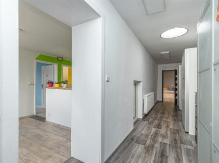 . | Prodej - dům/vila, 200 m²