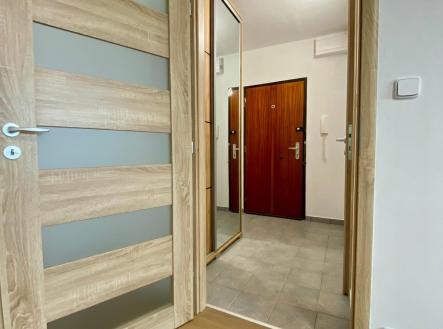 . | Pronájem bytu, 1+1, 37 m²