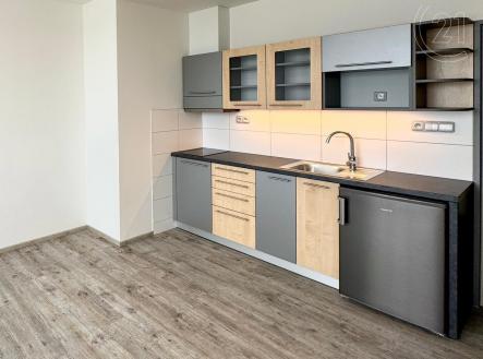 . | Pronájem bytu, garsoniéra, 28 m²