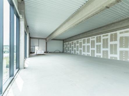 . | Pronájem - obchodní prostor, 410 m²