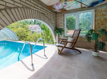 Bazén | Prodej - dům/vila, 315 m²