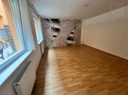 . | Pronájem bytu, garsoniéra, 40 m²