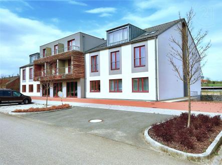 . | Pronájem bytu, 1+kk, 54 m²