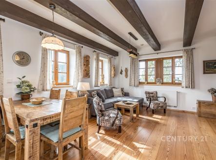 . | Prodej - dům/vila, 293 m²