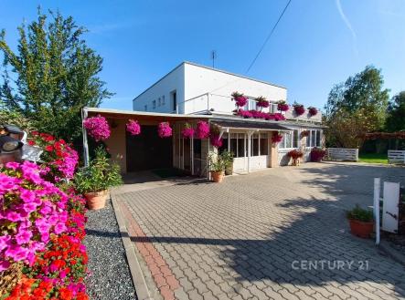 . | Prodej - dům/vila, 156 m²