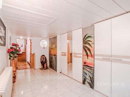 . | Prodej - dům/vila, 315 m²