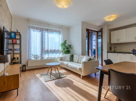 Obývací pokoj s kuchyňským koutem | Prodej bytu, 2+kk, 43 m²