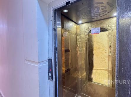 . | Prodej bytu, 2+kk, 87 m²