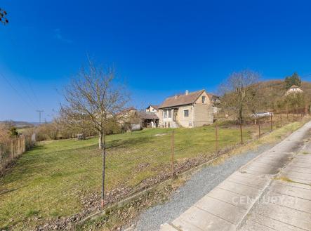 . | Prodej - pozemek pro bydlení, 1 142 m²