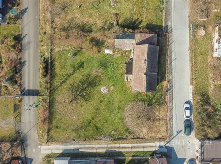 . | Prodej - pozemek pro bydlení, 1 142 m²