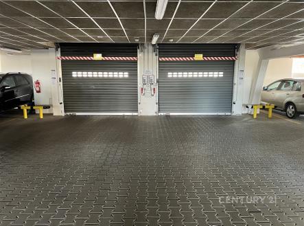 . | Pronájem - malý objekt/garáž