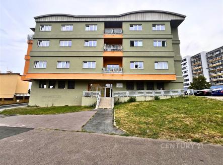 . | Pronájem - malý objekt/garáž