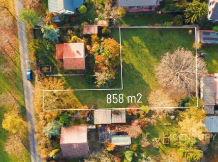 . | Prodej - pozemek pro bydlení, 858 m²