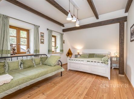. | Prodej - dům/vila, 293 m²