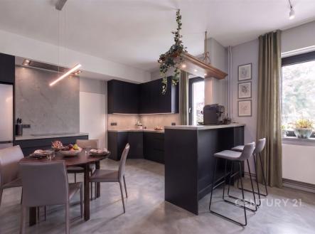 . | Prodej - dům/vila, 315 m²