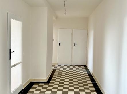 . | Prodej bytu, 2+1, 63 m²