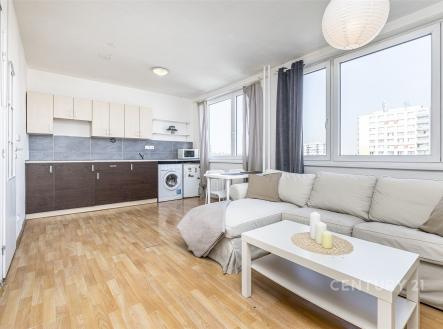 . | Prodej bytu, 1+kk, 31 m²