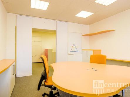 Pronájem - kanceláře, 82 m² obrázek